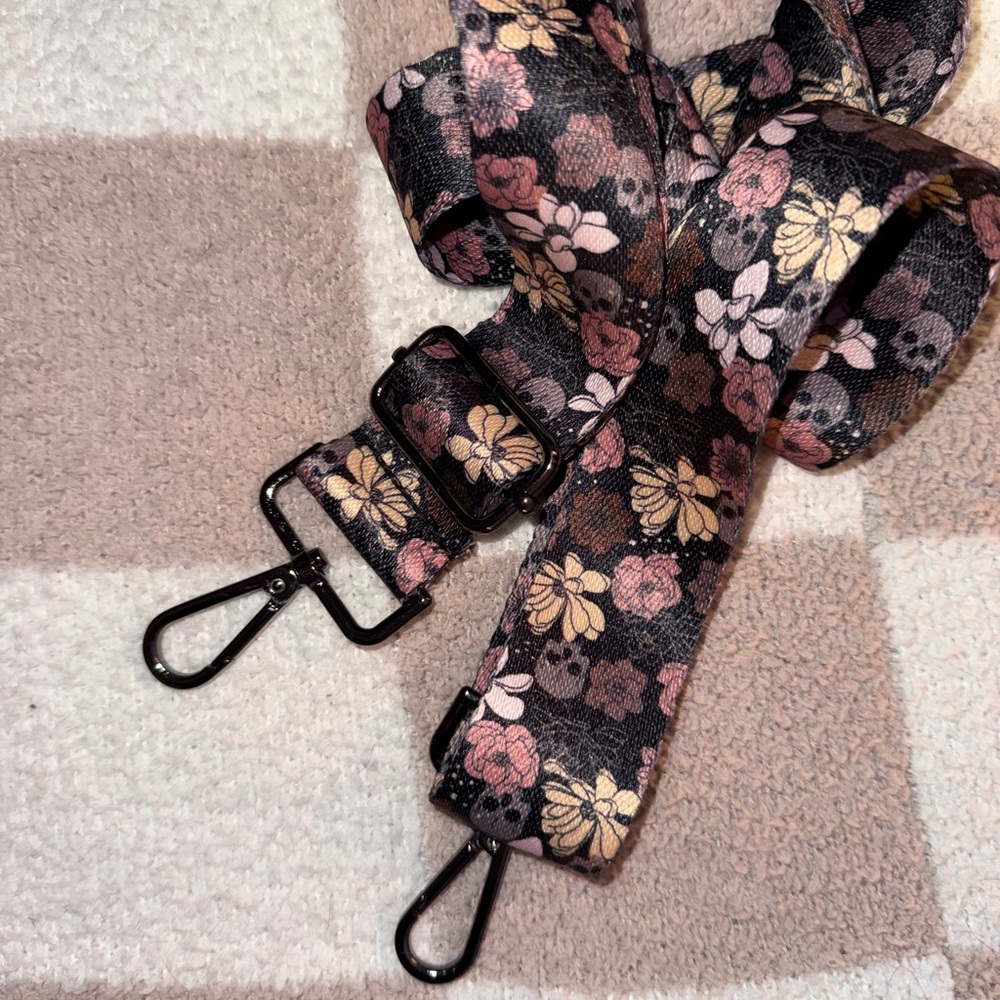 Reece & Co Floral Crossbody Bag Strap - Picture 2 of 2